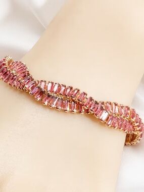 Gold plated Tennis Twist Bracelet